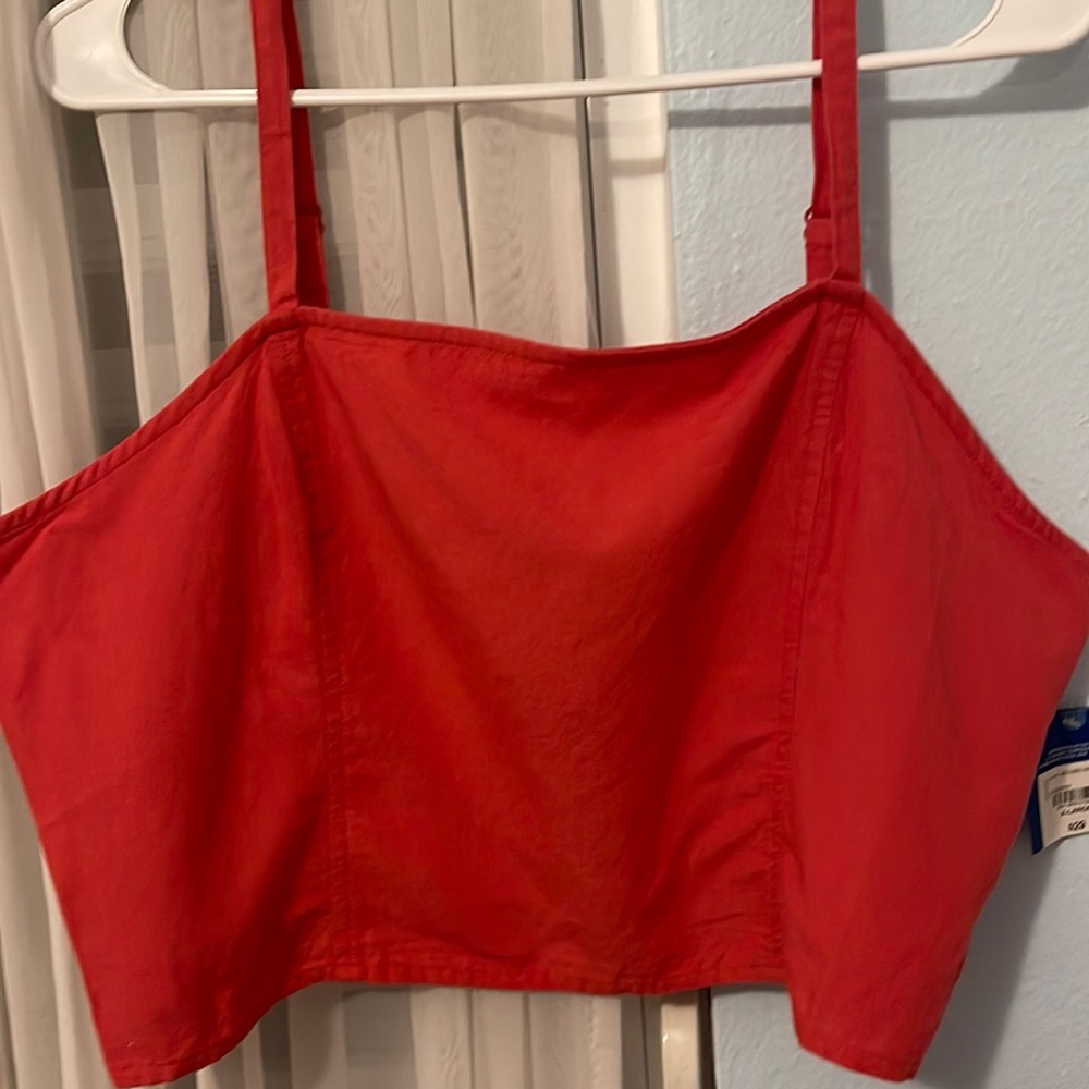 Orange-red crop top!❤️✨👚